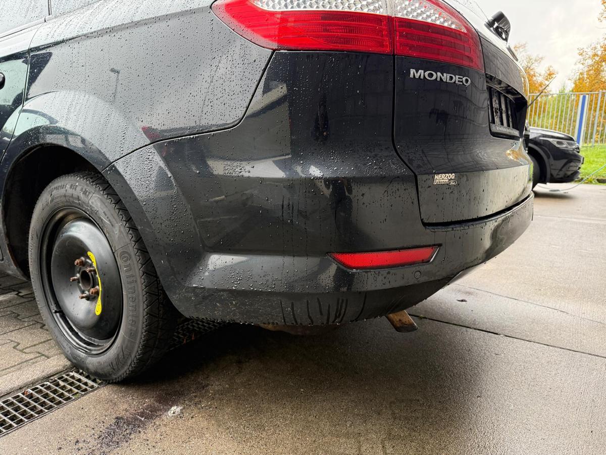 Ford Mondeo BA7 original Sto&szlig;f&auml;nger Sto&szlig;stange hinten Panther Schwarz Kombi BJ09